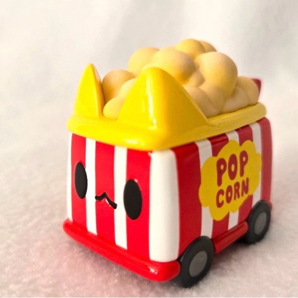 Popcorn Truck Toy Designer Box Cat Transport 1 Series